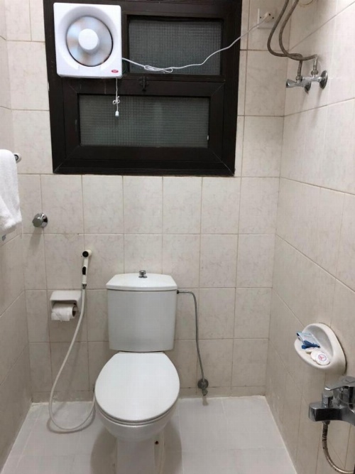 Al Meknan Furnished Units image 10